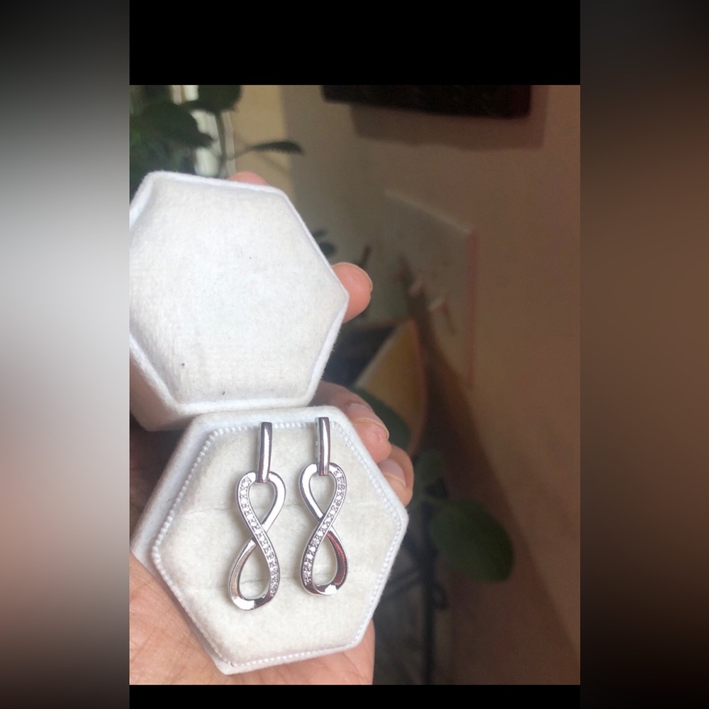 - Gorgeous Infinity Loop Earrings - Silver Plated… - image 4